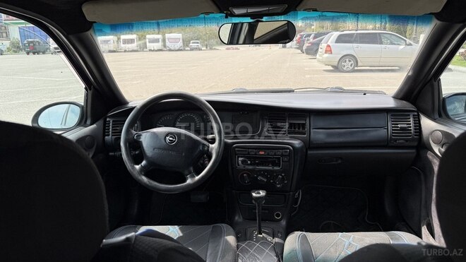 Opel Vectra-5