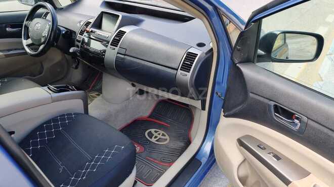 Toyota Prius-2