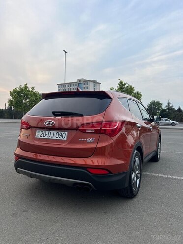 Hyundai Santa Fe-8