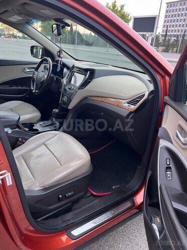 Hyundai Santa Fe-9
