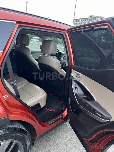 Hyundai Santa Fe-10