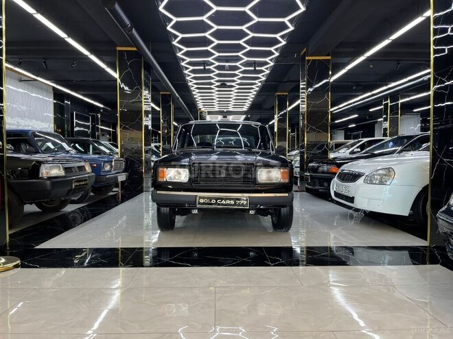 LADA (VAZ) 2107-1