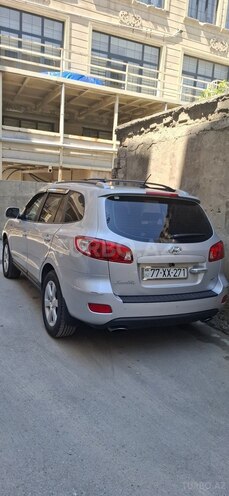 Hyundai Santa Fe-11