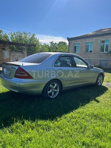 Mercedes C 240-6