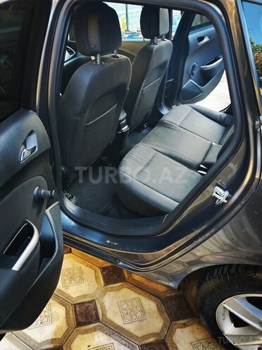 Opel Astra-11