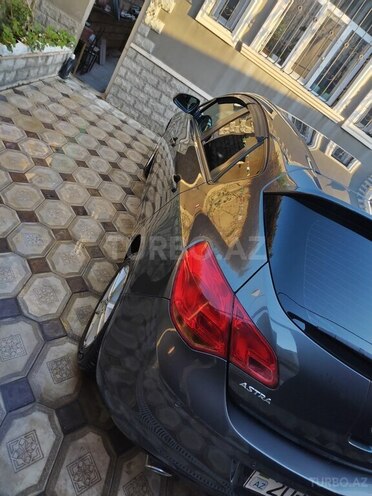 Opel Astra-13