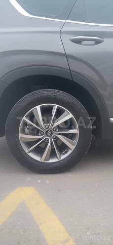 Hyundai Santa Fe-4