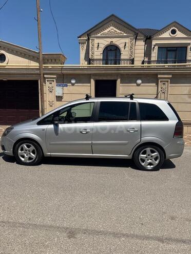 Opel Zafira-6