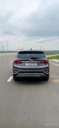 Hyundai Santa Fe-6
