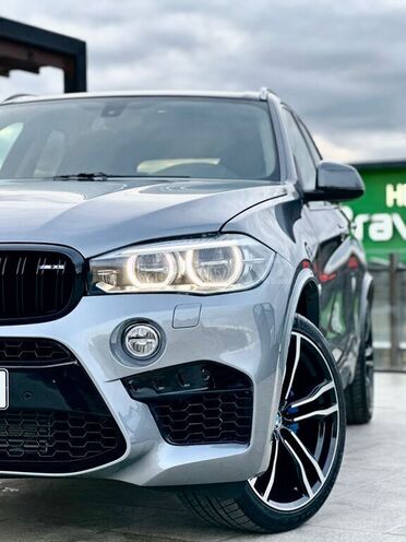 BMW X5-6