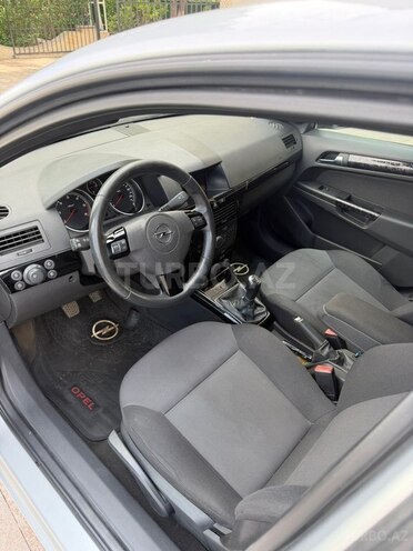 Opel Astra-12
