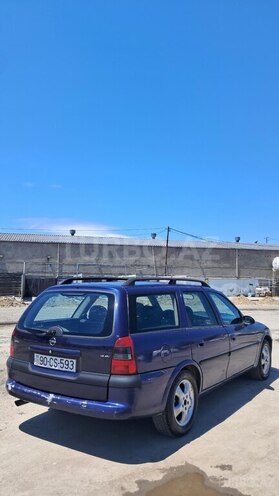 Opel Vectra-5