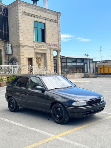 Opel Astra-8