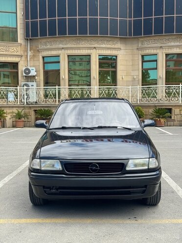 Opel Astra-1
