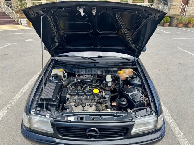 Opel Astra-9