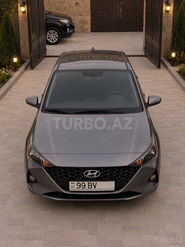 Hyundai Accent-2