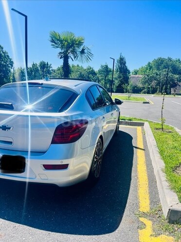 Chevrolet Cruze-4