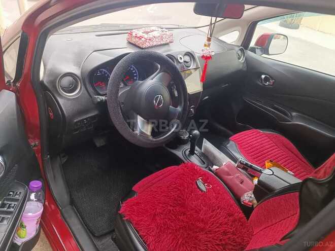 Nissan Note-5