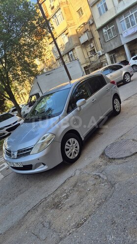 Nissan Tiida-3