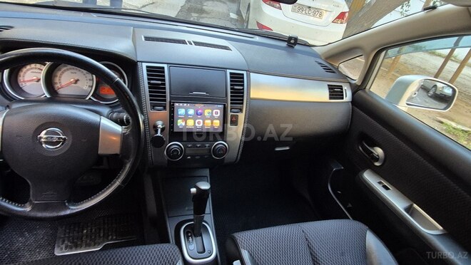 Nissan Tiida-6