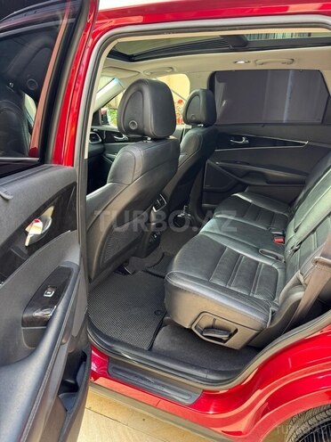 Kia Sorento-11