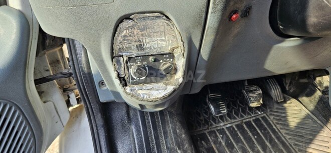 Ford Transit-13