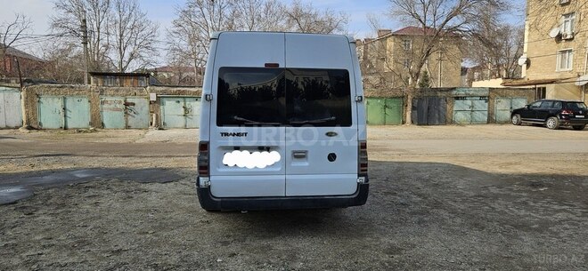 Ford Transit-6