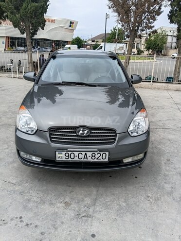 Hyundai Accent-1