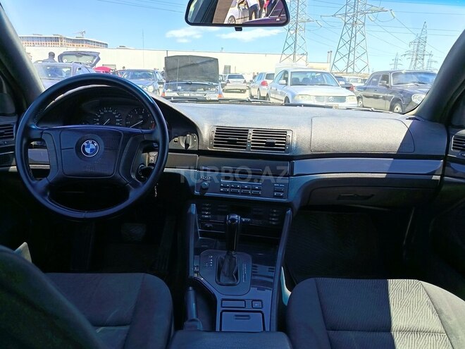 BMW 523-5