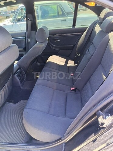 BMW 523-6