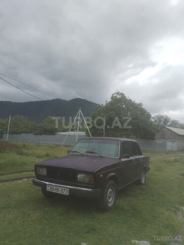 LADA (VAZ) 2107-1