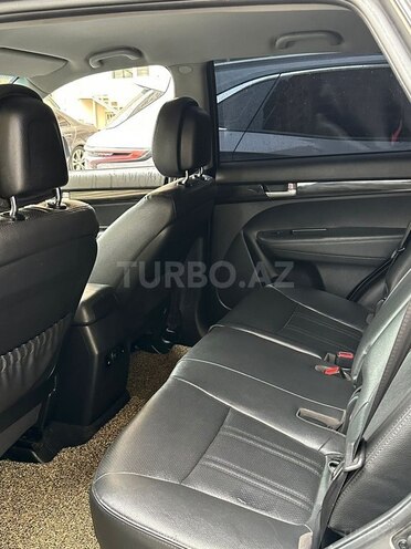 Kia Sorento-5