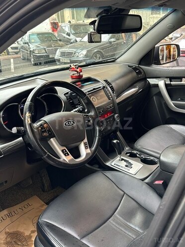 Kia Sorento-4