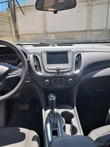 Chevrolet Equinox-5