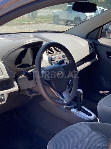 Chevrolet Cobalt-8
