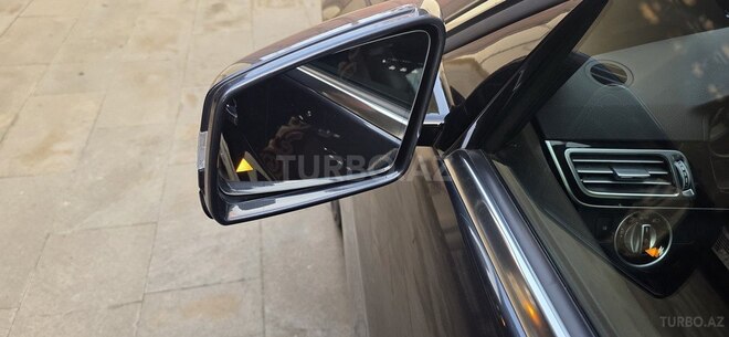 Mercedes E 220-8