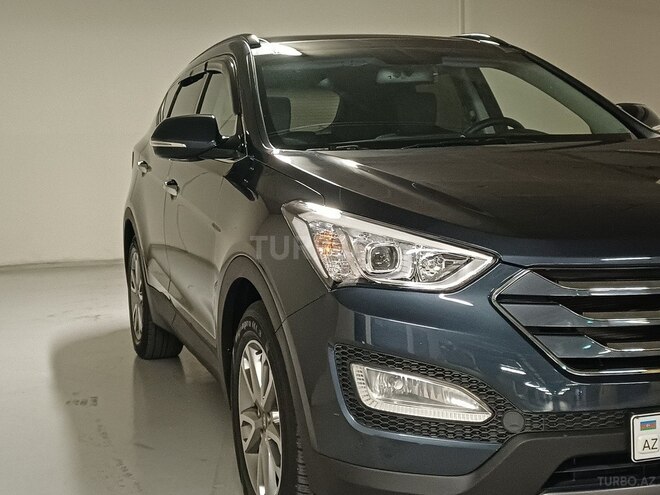 Hyundai Santa Fe-5