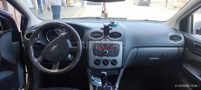 Ford Focus-5