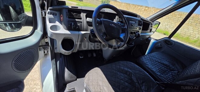 Ford Transit 2006, 200,000 km - 2.2 l - Quba