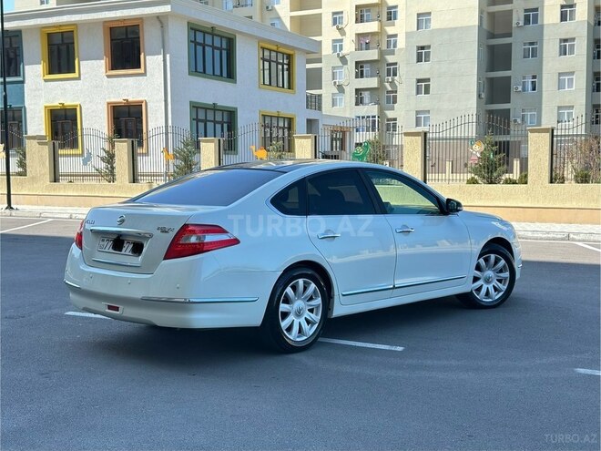 Nissan Teana-10