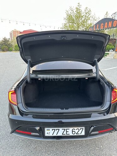 Hyundai Sonata-15