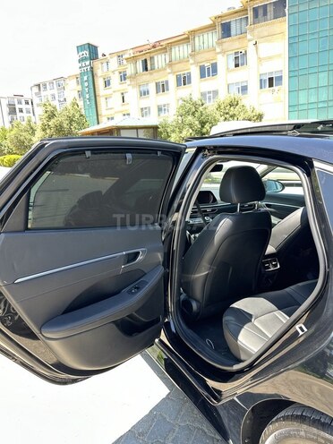 Hyundai Sonata-11