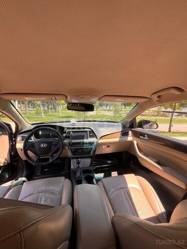 Hyundai Sonata-4