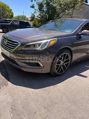 Hyundai Sonata-8
