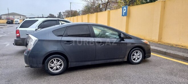 Toyota Prius-17