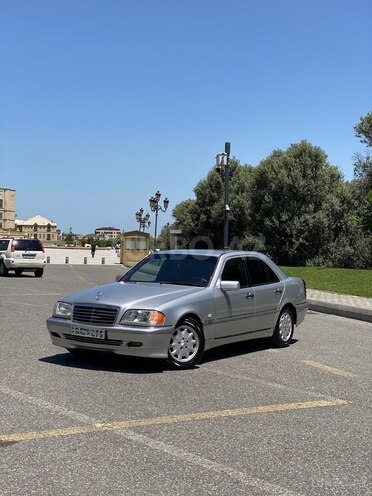 Mercedes C 180-1