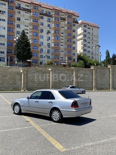 Mercedes C 180-8