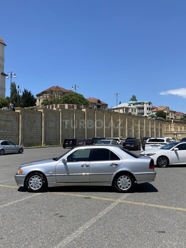 Mercedes C 180-10