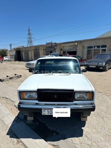 LADA (VAZ) 2107-1