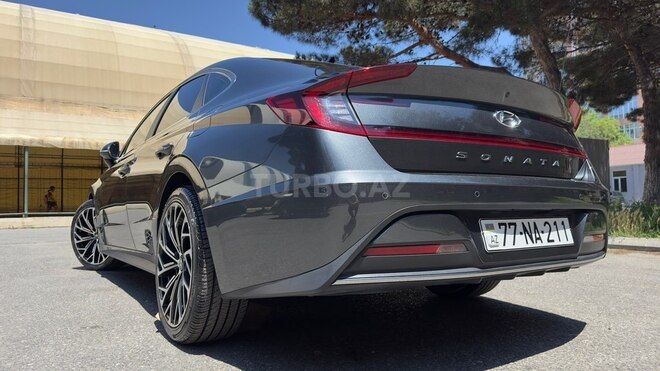 Hyundai Sonata-5